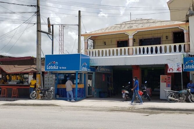 3 Hours Panoramic Tour in Punta Cana with Artisan Market - The coffee-and-cocoa farm route: food with a story