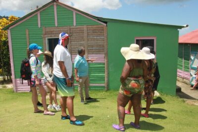 5 Tours of Jungle and Dominican Culture with Lunch - Calle Ceiba start: Rancho Papito horses and tobacco craft