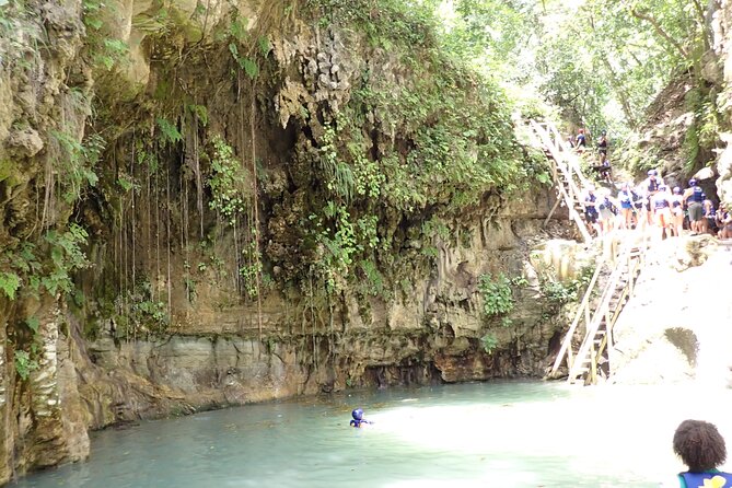 7 Damajagua Waterfalls - What the lunch includes (and why it helps)