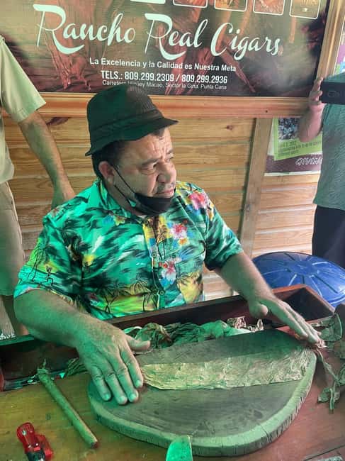 All-Inclusive Day Trip from Punta Cana: DR Culture Immersion - The mountain stop: meeting a farming family and learning daily life