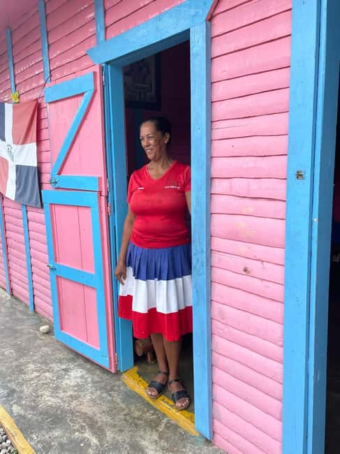 All-Inclusive Day Trip from Punta Cana: DR Culture Immersion - Lunch and tastings: how food is built into the story