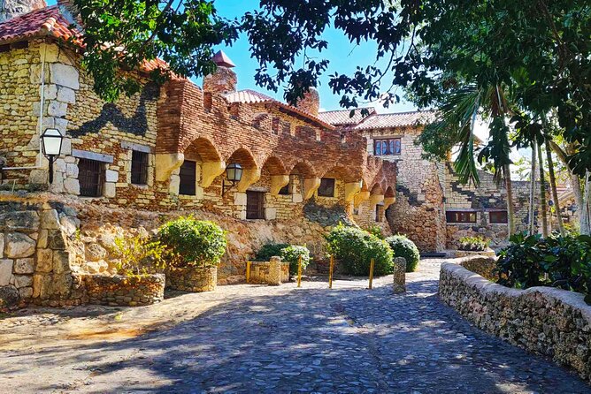 Altos de Chavón Half Day Tour from Bavaro Punta Cana - What you pay and what it actually buys you