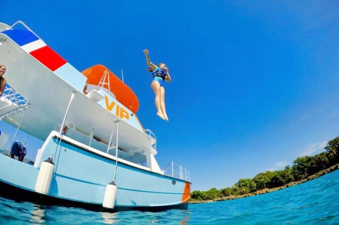 Amber Cove - Taino Bay Party Boat Snorkeling Whit Locale BBQ Tour - Snorkeling Off Sosúa Reefs: Included Gear and a Less Chaotic Setup