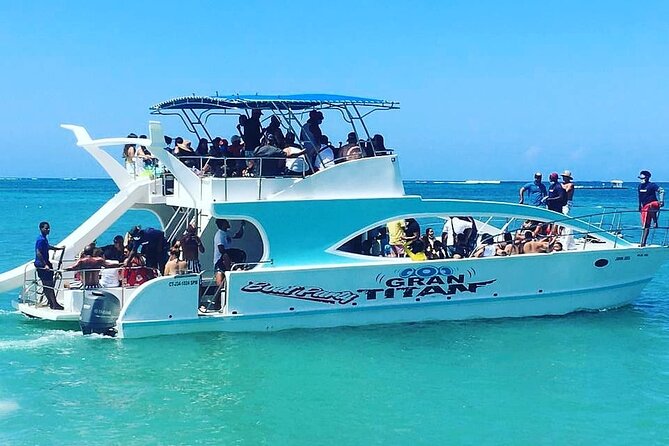 Bavaro Punta Cana EN boat party with drinks and transportation - Snorkeling, then dolphins, then the pool