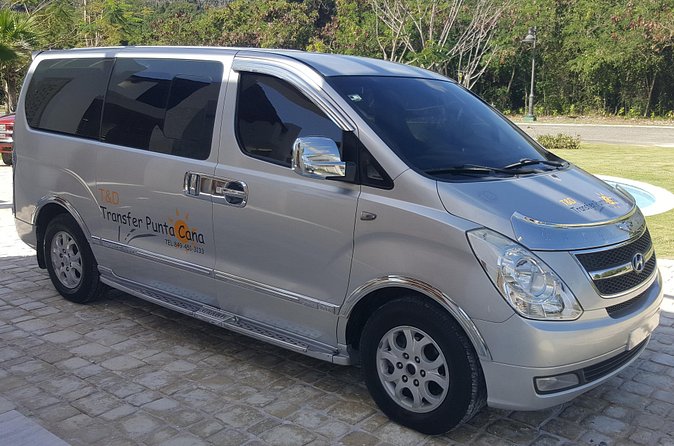 Cap Cana Hotels To Punta Cana Airport (PUJ) One Way - English-Speaking Support and Communication That Helps