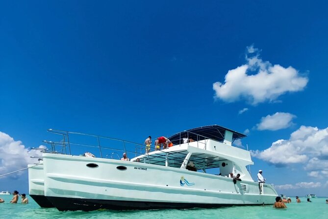 Caribbean Paradise Exclusive Day Trip to Isla Saona - Natural Pool and Starfish: The Nature Moment