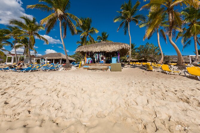 Catalina Island tour - Snorkel Stop #2: Catalina Beach by Casa de Campo (and What “Aquarium” Means Here)