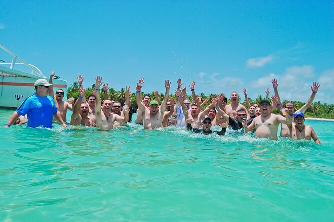 Catamaran Party in Punta Cana Includes Drink and Transportation - Who This Punta Cana Catamaran Party Suits Best
