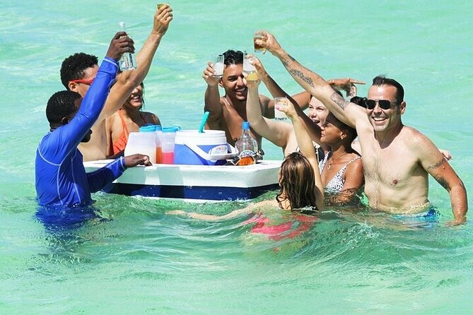 Catamaran Party in Punta Cana with Unlimited Drinks - Dolphin Photo Stop: What You Can Expect (and What You Shouldn’t Assume)