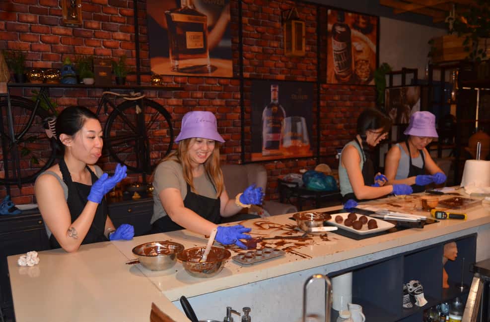 Chocolate Master Class & Taino concept Store - Who should book this class?