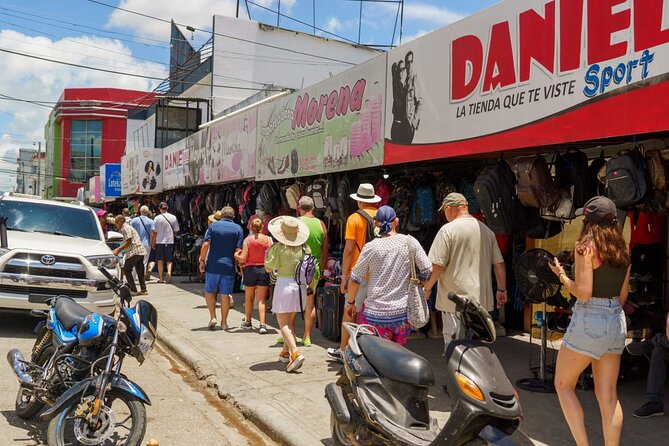 City Tour & Half-Day Safari Experiences - Rolling a Cigar With Fresh Tobacco Leaves