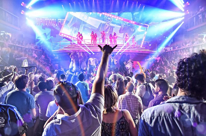 Coco Bongo Show and Disco - Unlimited open bar: how to enjoy it (and what can go wrong)