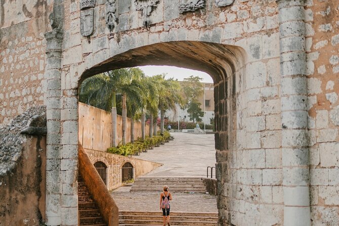 Colonial Zone Train 45 minutes of history and culture in Santo Domingo - Why the Chuchu Colonial Train Works in Santo Domingo