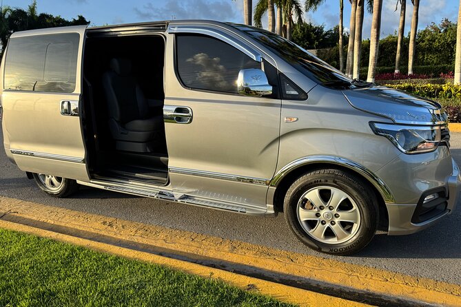 Confortable and privaste transportación from puj Airpot - Who This Transfer Fits Best (and Who Might Reconsider)
