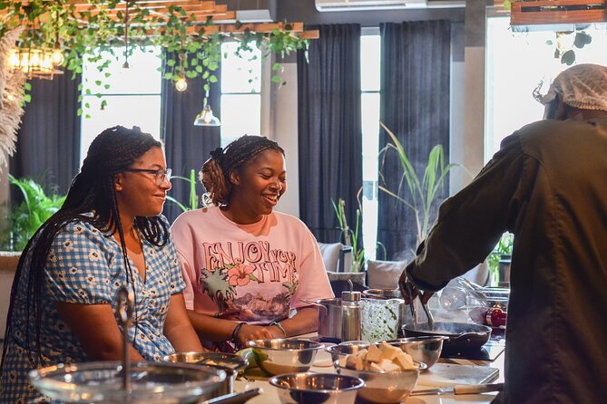 Cooking With a Twist: Sancocho Borracho - Group size and teaching style: what makes it work for families