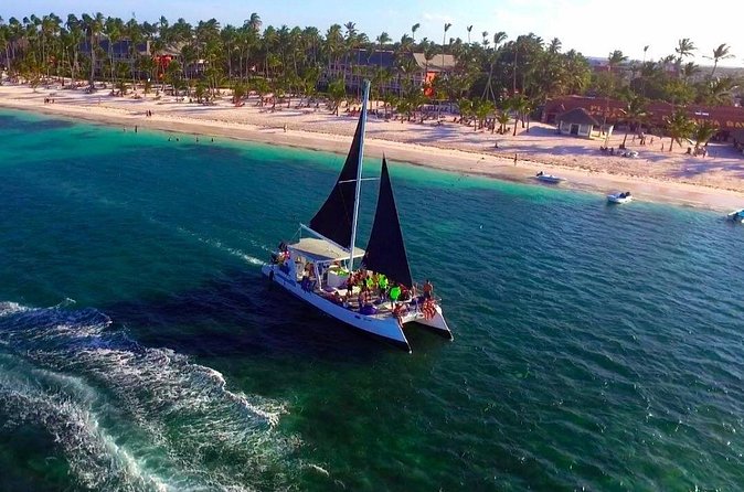 Crucero de Fiesta y Snorkel en Punta Cana - Snorkeling in a natural pool: what to expect and how to get comfortable