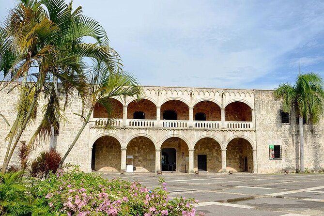 Cultural Tour: Bayahibe to Santo Domingo - National Pantheon, Royal Palaces, and the Cathedral Zone: Seeing the Power Centers