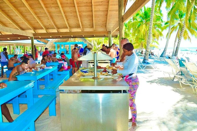 Day Trip to Saona Island with Lunch and Open Bar - Mano Juan Natural Pools: the main swim moment and the smartest way to time it