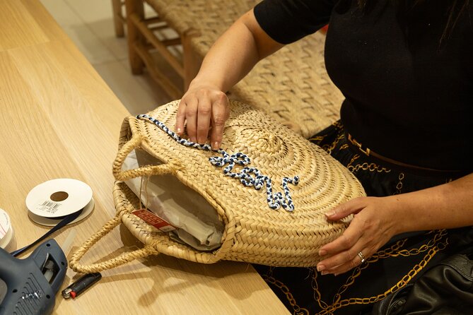 Design and Craft a Raffia Bag in Puerto Plata - Logistics that can trip you up: from cruise ships to the meeting address