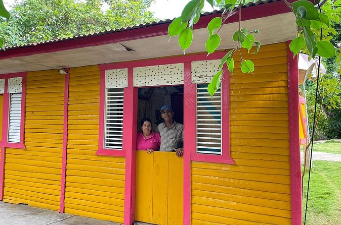 Discover Dominican life - Guides and language support: Jeremy, Freddy, and the team approach