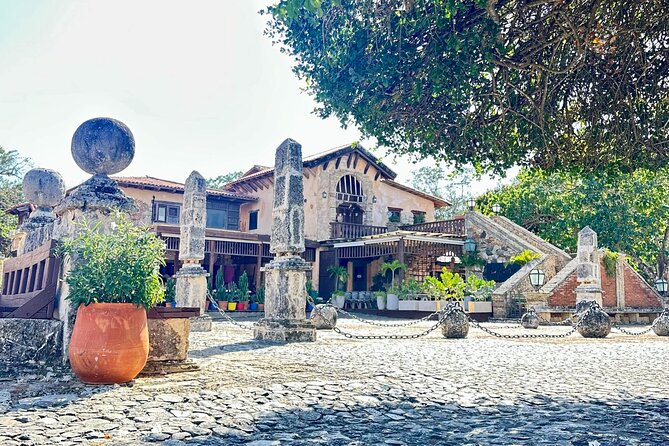 Discover La Romana Culture and local flavours - Altos de Chavón: the Mediterranean-style village with real viewpoint payoff