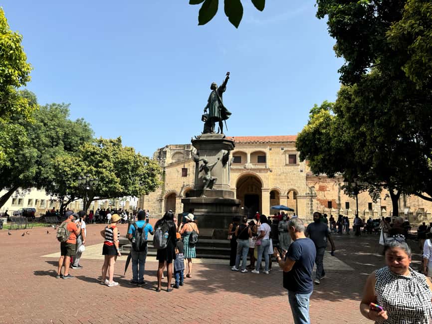 Discover Santo Domingo: A Day Trip from Punta Cana - Larimar souvenir stop: a Caribbean stone with a real identity