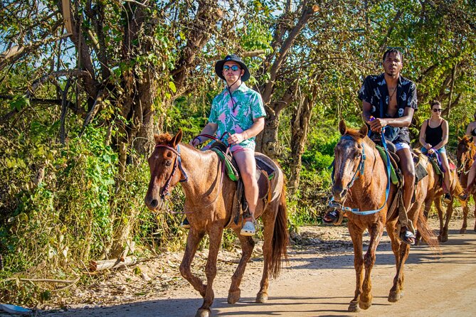 Dominican Countryside Horseback Riding Tour + Beach and Local Culture - Plantation Tasting: Coffee, Chocolate, Cigars, and Mamajuana