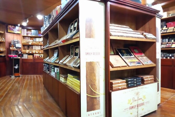 Don Lucas Cigar Factory, Rum tasting, Cocoa factory, Souvenirs - Coffee and cocoa/chocolate tastings: why Chin-Chin-style tasting matters
