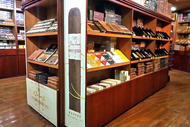 Don Lucas Cigar Factory, Rum tasting, Cocoa factory, Souvenirs - Price, small group size, and the booking value equation
