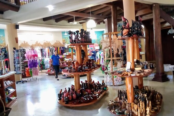 Don Lucas Cigar Factory, Rum tasting, Cocoa factory, Souvenirs - Lucas Cigar Factory: tobacco museum time and what the cigar tasting teaches