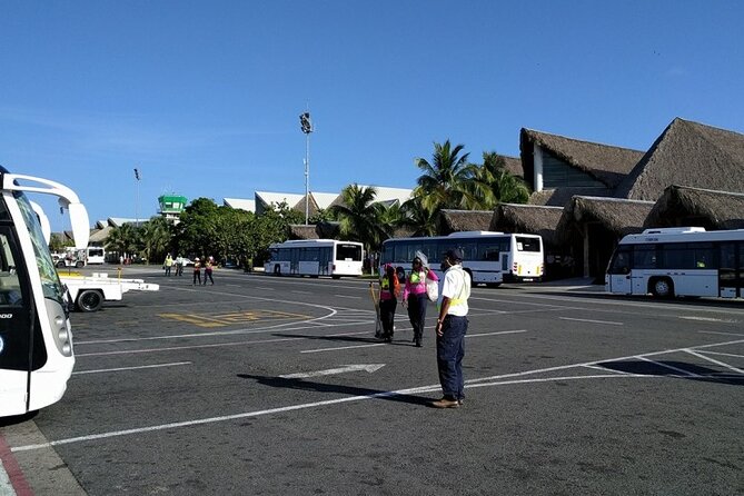 Effortless Airport Transfers in Punta Cana - The practical timing: 10–15 minutes plus smart wait buffers