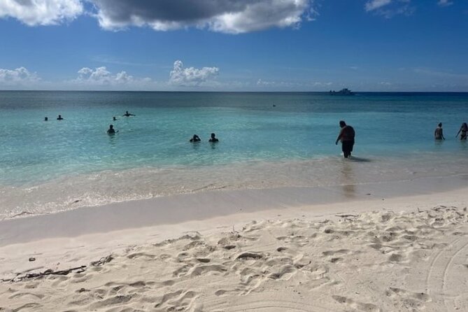 Exclusive Adventure in Saona: Small Group - Saona Beach Break: Lunch, Drinks, and Real Time to Relax