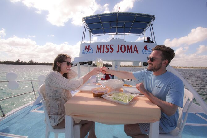 Experience for families and friends by private boat with pick-up - Weather and sea conditions: plan like a local