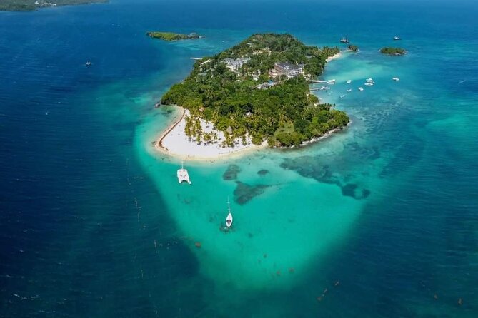Experience Full Day Tour of Tropical Bliss at Isla Saona - Group size and comfort: why 15 travelers feels different