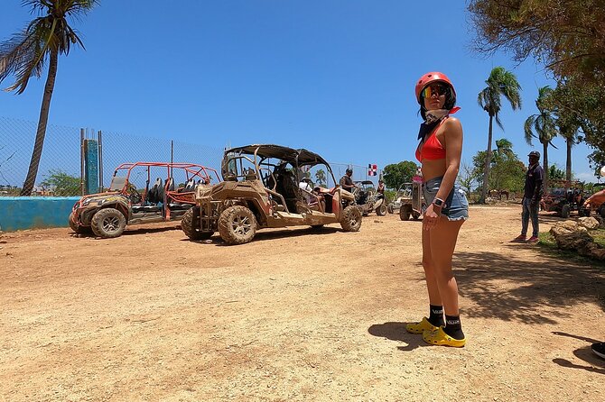 Extreme Offroad Buggy Adventure in Punta Cana - Stop 1: Punta Cana start with an easy handoff
