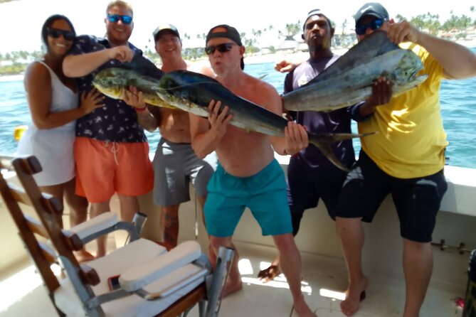 FISHING PRO CHARTERS - Boat Excursion – Mar-Quesa - On-water reality check: rough seas, motion sickness, and what the crew does