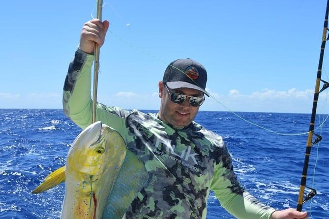 FISHING PRO CHARTERS - Boat Excursion – Mar-Quesa - What the ride feels like: from first lines in the water to the fight