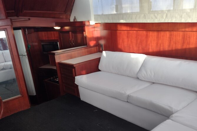 FISHING PRO CHARTERS - Boat Excursion – Mar-Quesa - Food and drinks: what’s included, what to bring, and when to expect snacks