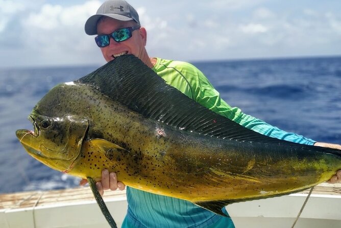 FISHING PRO CHARTERS - Boat Excursion - Sobre Las Olas - The Captain and Mate: Why Their Experience Matters