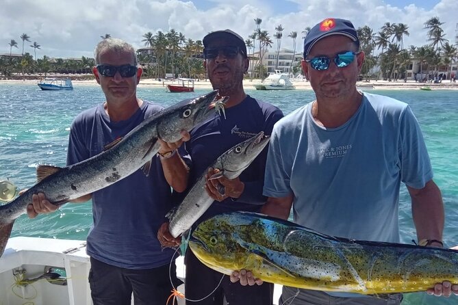 FISHING PRO CHARTERS - Boat Excursion - Sobre Las Olas - Weather, Rough Water, and Staying Comfortable