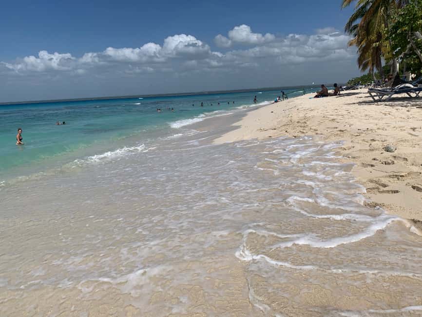 From Punta Cana: Catalina Island Swim, Sail & Snorkel - Chavón River to Catalina Island: the actual rhythm of an 8-hour day