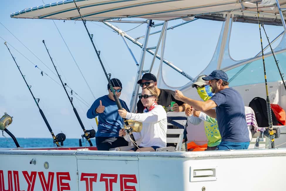 From Punta Cana: Deep Sea Fishing Tour by Boat with Drinks - Onboard Comfort: Drinks Included, No Food Included
