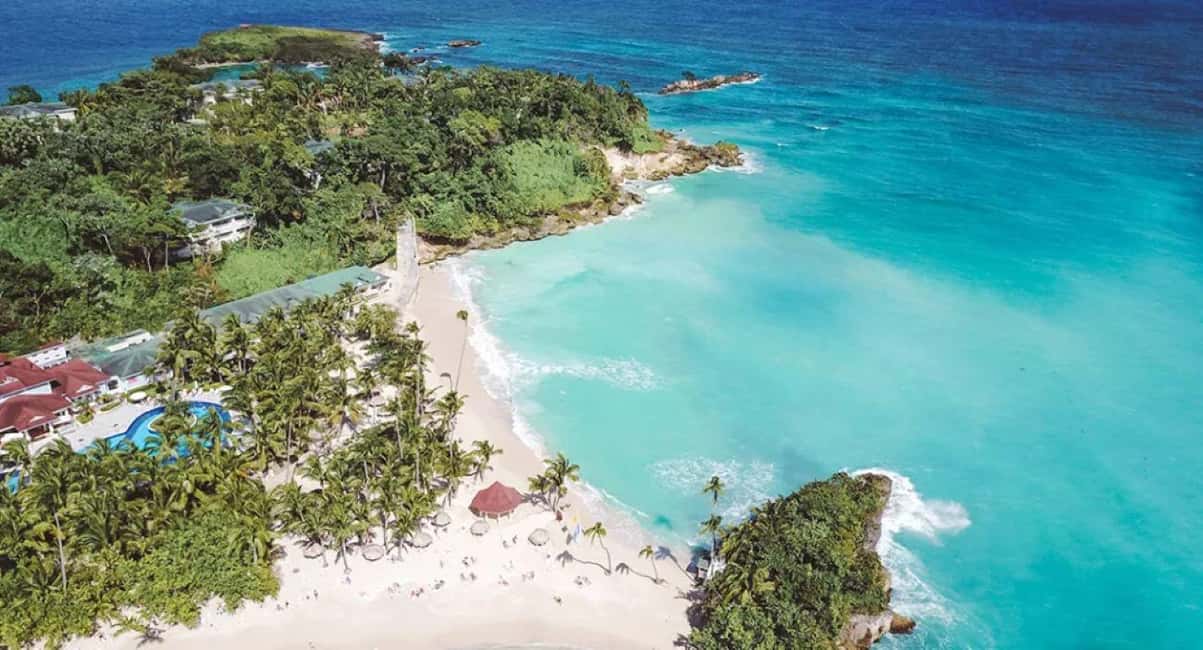 From Punta Cana Samana Tour With Cascada El Limon And Food - Samaná Peninsula: why this day trip feels like a different world