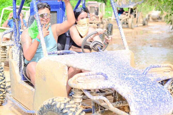 Full-day Buggy & Party Boat tour: snorkel, open bar, cave pool - The open bar on the boat: fun factor, not just a freebie