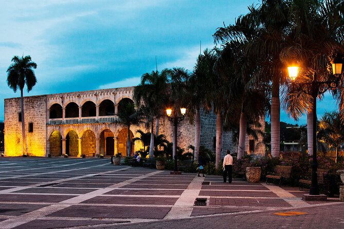 Full-Day Guided Tour in santo Domingo - Altar de la Patria: starting with modern founders