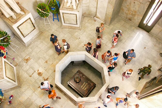Full Day Santo Domingo City Tour: History of the Caribbean From Punta Cana - Stop 5: Zona Colonial and Calle Las Damas—walk the oldest streets