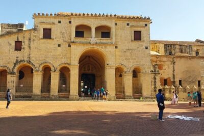 Full Day Santo Domingo Tour - Zona Colonial and Calle Las Damas: walking the UNESCO core without getting lost