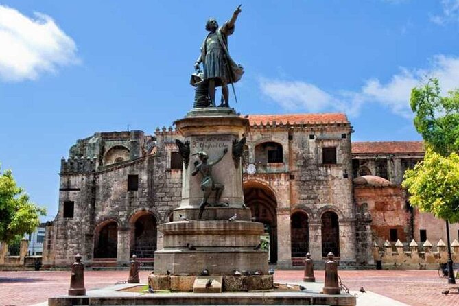 Full-day Santo Domingo Tour with Roundtrip Transfer from Airport to Hotel - Stop 1: Los Tres Ojos National Park and Its Three-Lake Cavern