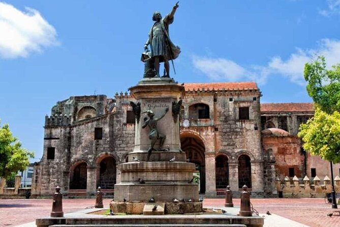 Full day tour to Santo Domingo from Punta Cana - Santo Domingo from Punta Cana: the 7:00 am reality check