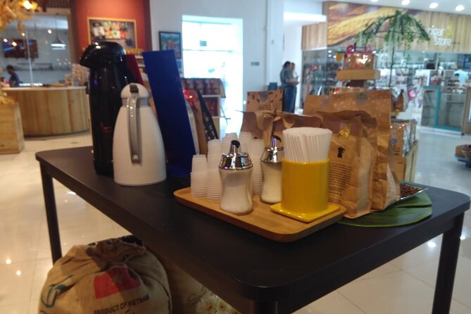 Guided Shopping Tour - Rum tasting, chocolate factory, Cigar factory - The tastings that make the day feel worth it